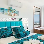 Uezuemlue 3 Bedroom Secluded With Private Pool Hot Tub Villa *