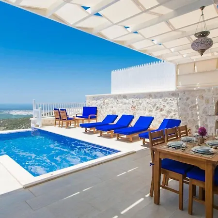 Uezuemlue 3 Bedroom Secluded With Private Pool Hot Tub Villa Kalkan