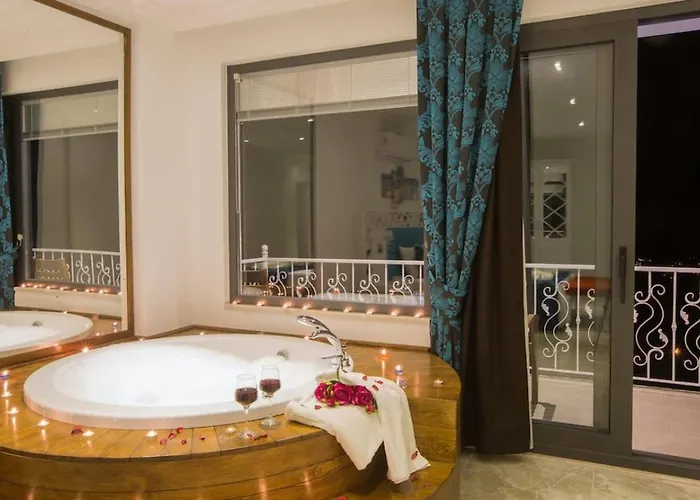 فيلة Uezuemlue 3 Bedroom Secluded With Private Pool Hot Tub كالكان